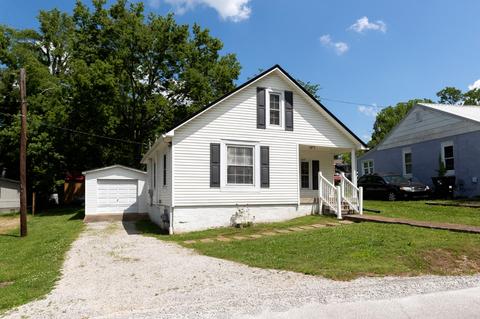 605 Westover Dr, Columbia, TN 38401