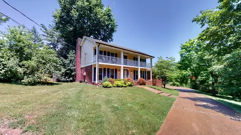5830 Cloverland Dr, Brentwood, TN 37027