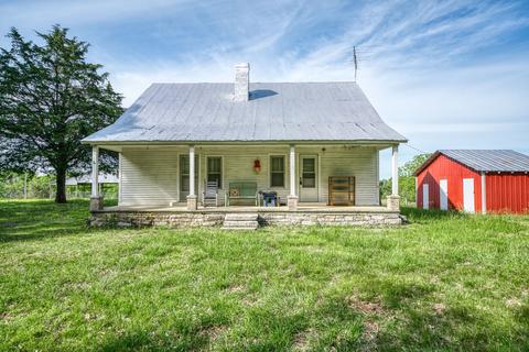 972 Johnson Chapel Rd, Sparta, TN 38583
