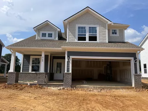 568 Ballard Dr, White House, TN 37188
