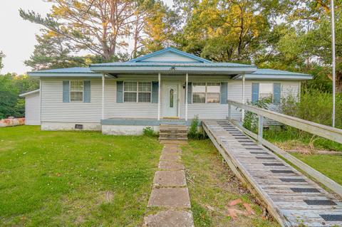 166 Herbert Neal Rd, Milan, TN 38358