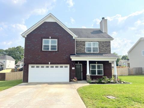 705 Evergreen Ct, Clarksville, TN 37040