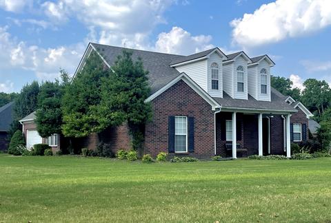2370 Plantation Dr, Dyersburg, TN 38024