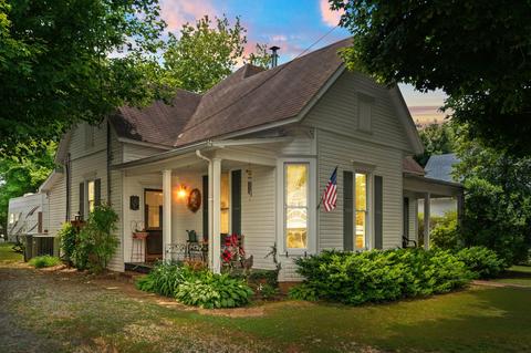 111 High St, Portland, TN 37148