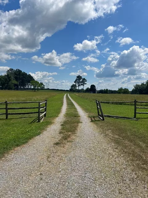 396 Burns Rd, Shelbyville, TN 37160