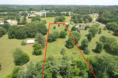 121 Grandview Dr, Lawrenceburg, TN 38464