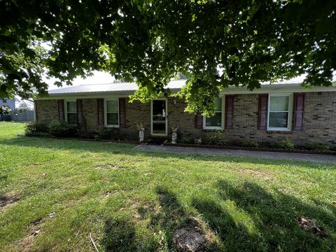 12 Monks Rd, Fayetteville, TN 37334