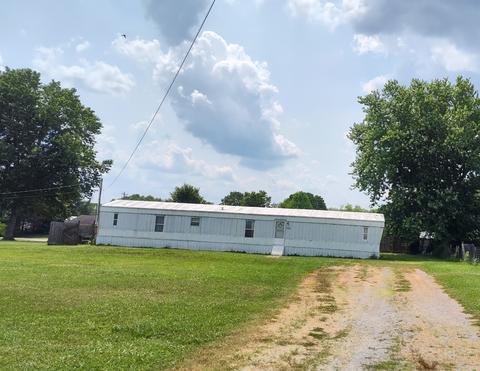 225 Big Hurricane Rd, Smithville, TN 37166
