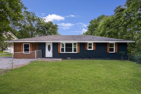 1053 Cumberland Dr, Clarksville, TN 37040