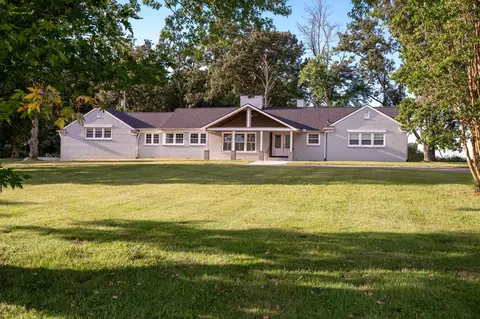 1400 Wilson Ave, Tullahoma, TN 37388
