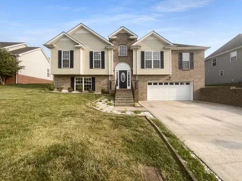 519 Winding Bluff Way, Clarksville, TN 37040