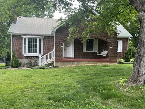 1404 S Cannon Blvd, Shelbyville, TN 37160