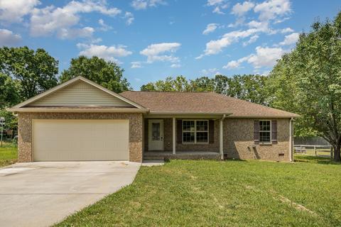 1011 Royal Trl, Manchester, TN 37355