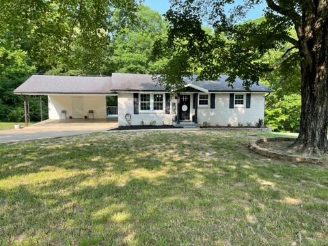 1573 Ryes Chapel Rd, Southside, TN 37171