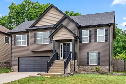 1263 Eagles View Dr, Clarksville, TN 37040