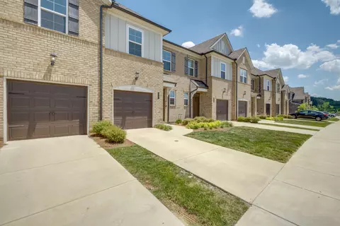232 Netherlands Blvd, Lebanon, TN 37090