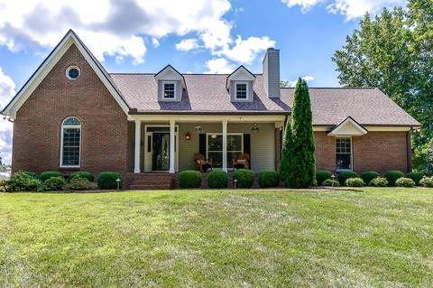 1121 Sequoya Trl, Columbia, TN 38401