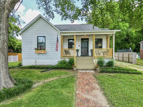 110 Cherry St, Mount Pleasant, TN 38474