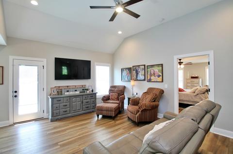 2688 Walling Rd, Springfield, TN 37172 photo 3