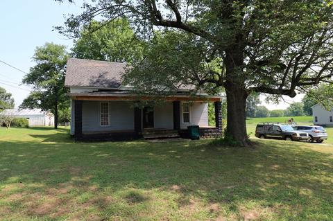 288 W Broad St, Dyer, TN 38330
