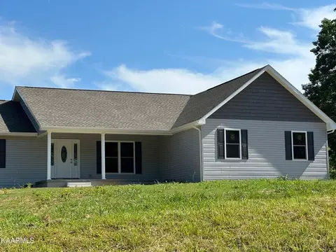 107 Hickory Mill Ln, Jamestown, TN 38556