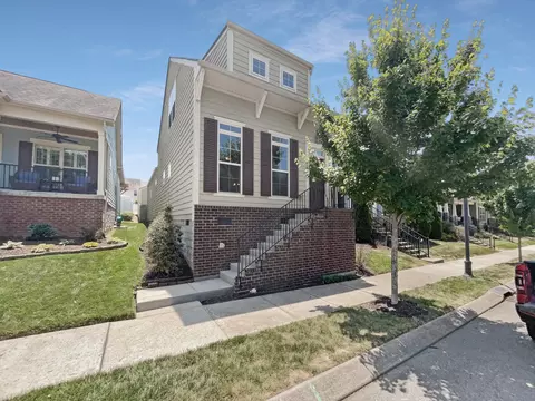 2435 Duxbury Dr, Columbia, TN 38401