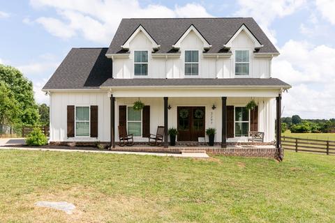 3297 Midland Fosterville Rd, Bell Buckle, TN 37020