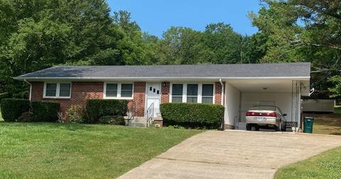 1820 Loraine Ave, Pulaski, TN 38478
