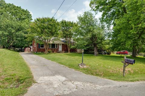 5012 Hasty Dr, Nashville, TN 37211