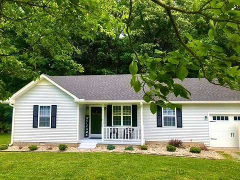 624 Mag A Mor Dr, Lafayette, TN 37083