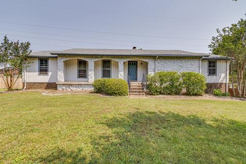 4024 Lake Pkwy, Hermitage, TN 37076