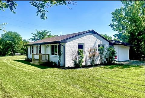 111 Welch Rd, Clarksville, TN 37043