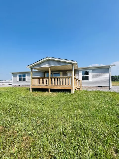16454 Clay Co Hwy, Red Boiling Springs, TN 37150