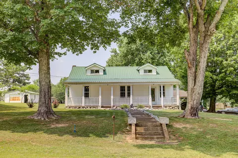 25 Peachtree St, Tennessee Ridge, TN 37178