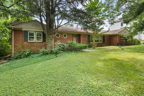 726 Brownlee Dr, Nashville, TN 37205
