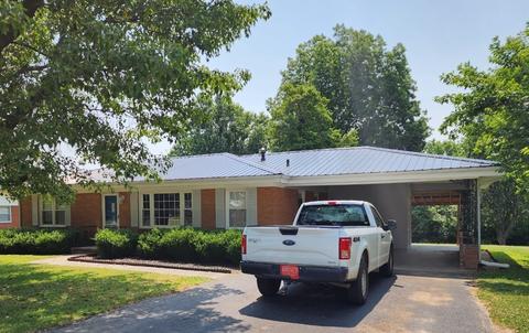 208 Wayne Dr, Hopkinsville, KY 42240