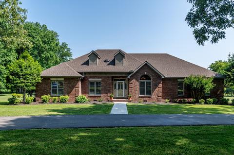 132 Camille St, Manchester, TN 37355