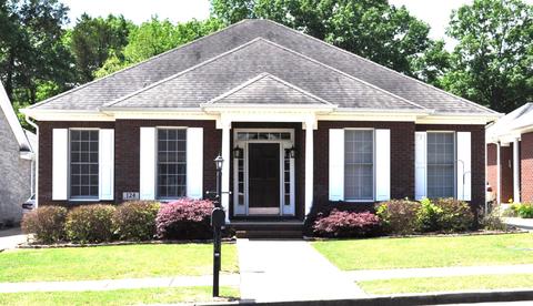 124 Riley Cir, Fayetteville, TN 37334