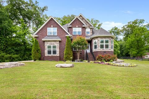 9000 Del Thomas Rd, Smyrna, TN 37167