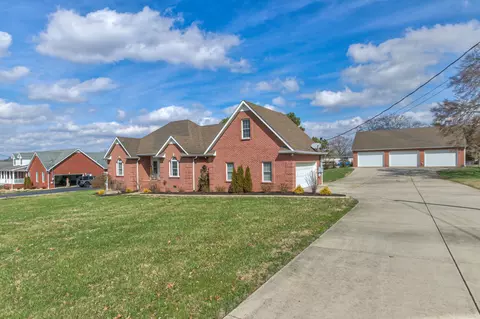 103 Redbud Dr, Shelbyville, TN 37160