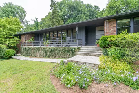 1003 Overton Lea Rd, Nashville, TN 37220
