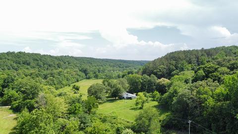 597 Backside Beaverdam Rd, Centerville, TN 37033