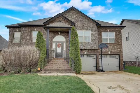 1040 Henry Place Blvd, Clarksville, TN 37042