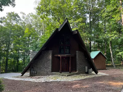 241 Overton Ln, Mcminnville, TN 37110