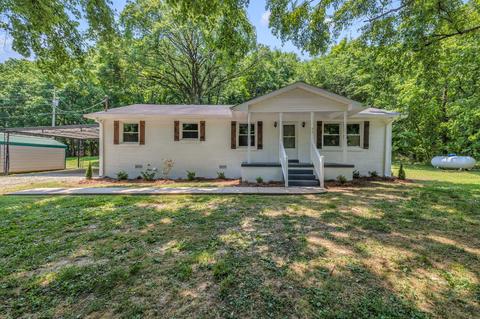 56 Dyer Branch Rd, Gordonsville, TN 38563