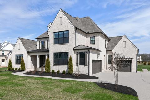 5810 Wagonvale Dr, Arrington, TN 37014