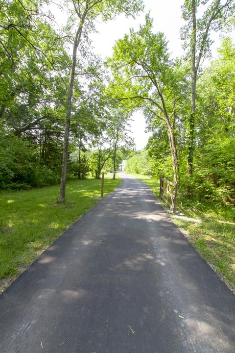 2869 Thompson Rd, Murfreesboro, TN 37128 photo 3