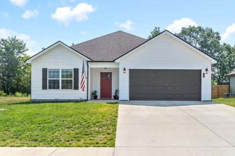 753 Tidwell Dr, Clarksville, TN 37042