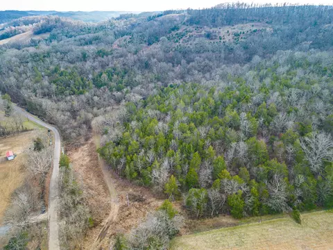 102 Redd Branch Rd, Fayetteville, TN 37334