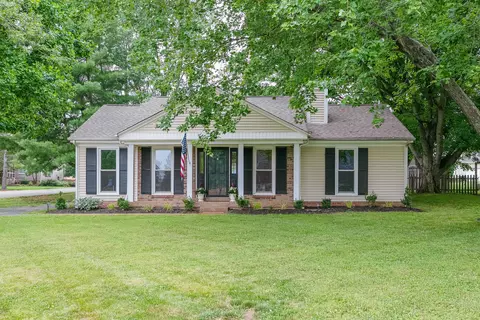 541 Riverview Dr, Franklin, TN 37064